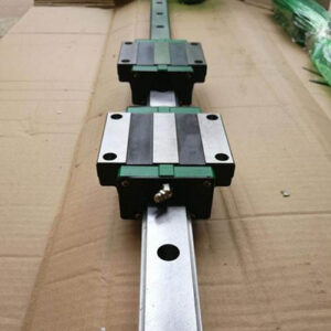 What is the difference of linear guides and linear bearing pillow?